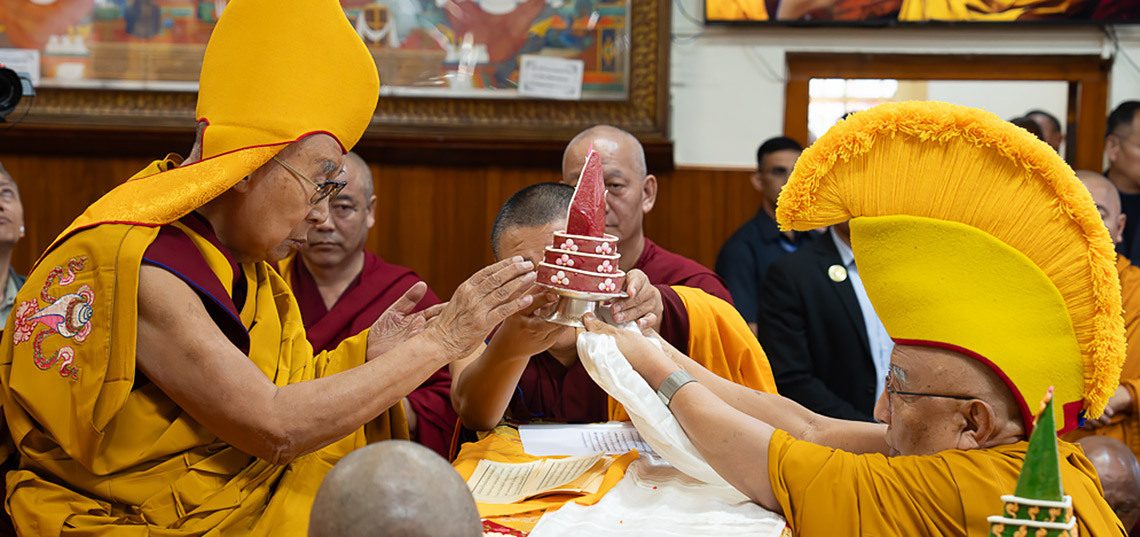 Photos - Prayers for the Long Life of His Holiness