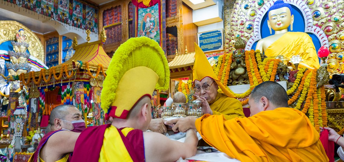 Photos - Long Life Prayer Offered By Central Dokham Chushi Gangdrug and Himalayan Buddhist Cultural Association