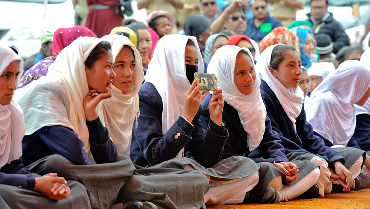 Students listening to His Holiness the Dalai Lama speaking at Anjuman Moen-Ul-Islam, a local Muslim school, in Padum, Zanskar, J&K, India on July 18, 2017. Photo by Lobsang Tsering/OHHDL