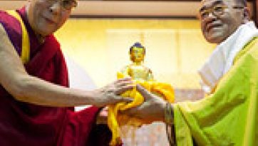 Explaining Tantra in Tibetan Buddhism at Shuchi-in University