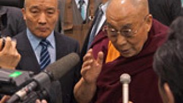 His Holiness the Dalai Lama Arrives in Japan