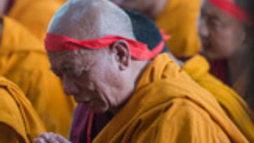 Giving the Actual Guhyasamaja Empowerment at Gyumey