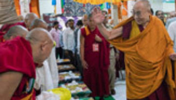 His Holiness the Dalai Lama Arrives in the Tibetan Settlement, Mundgod
