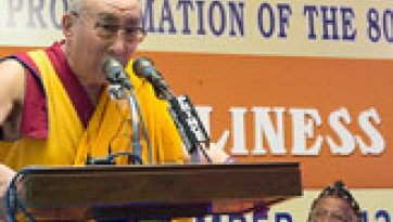 His Holiness the Dalai Lama Attends the Inauguration of the 80th Sivagiri Annual Pilgrimage in Kerala