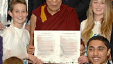 Meetings and a Public Talk on the Path to Happiness in Auckland, City of Peace