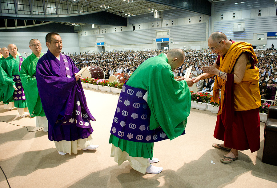 Visit to Yokohama | The 14th Dalai Lama