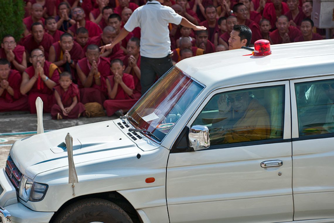 9 Hh Leaving Jhangtse Monastery Pm Meetingtalk Tibetans